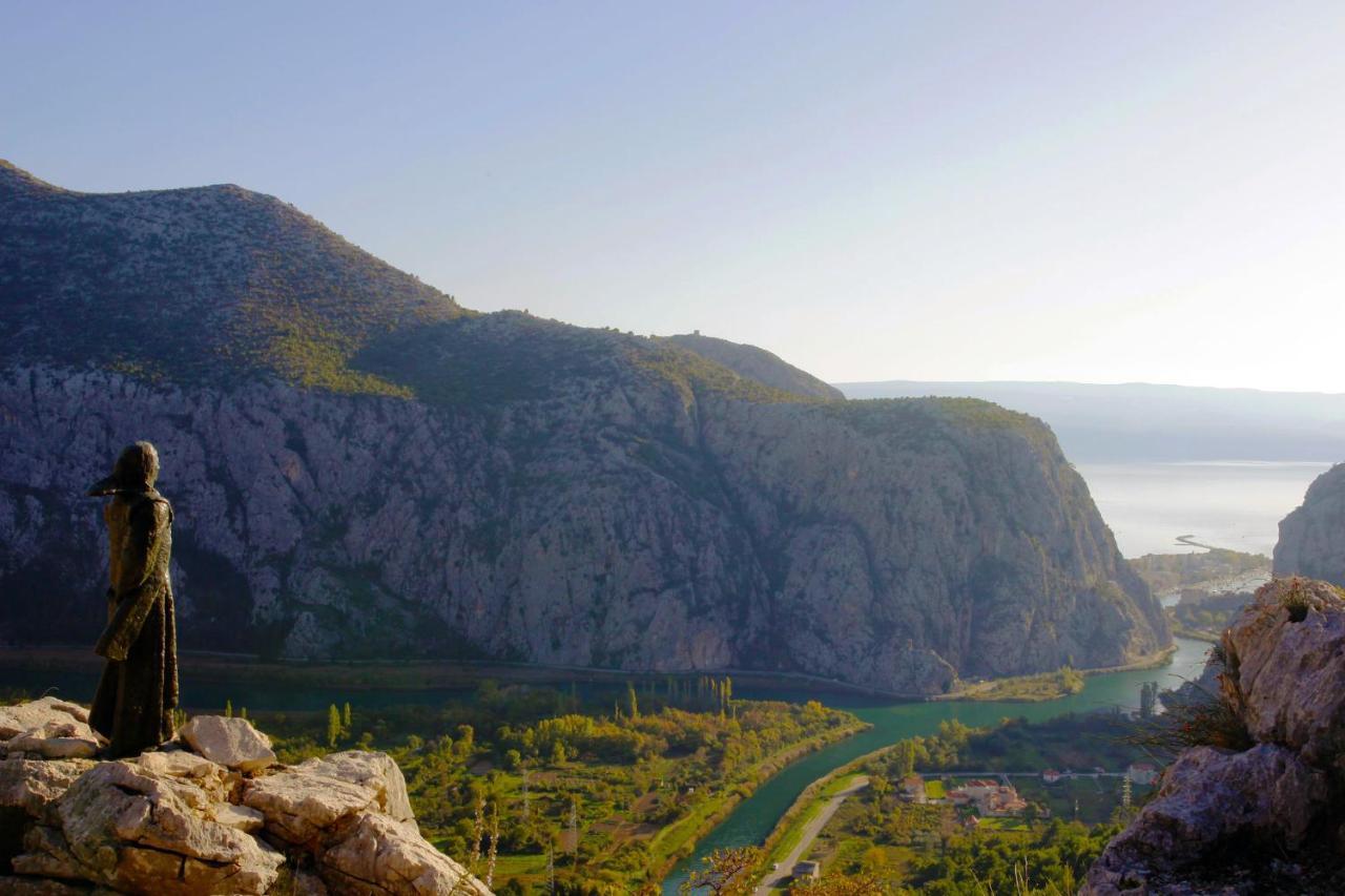 Apartments Nature Omis Bagian luar foto